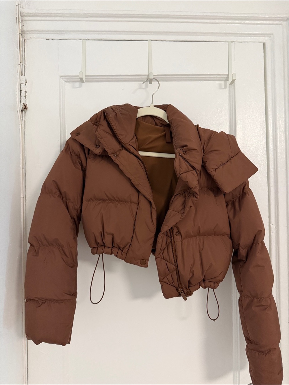 lululemon athletica Cropped Puffer Jacket in Brown